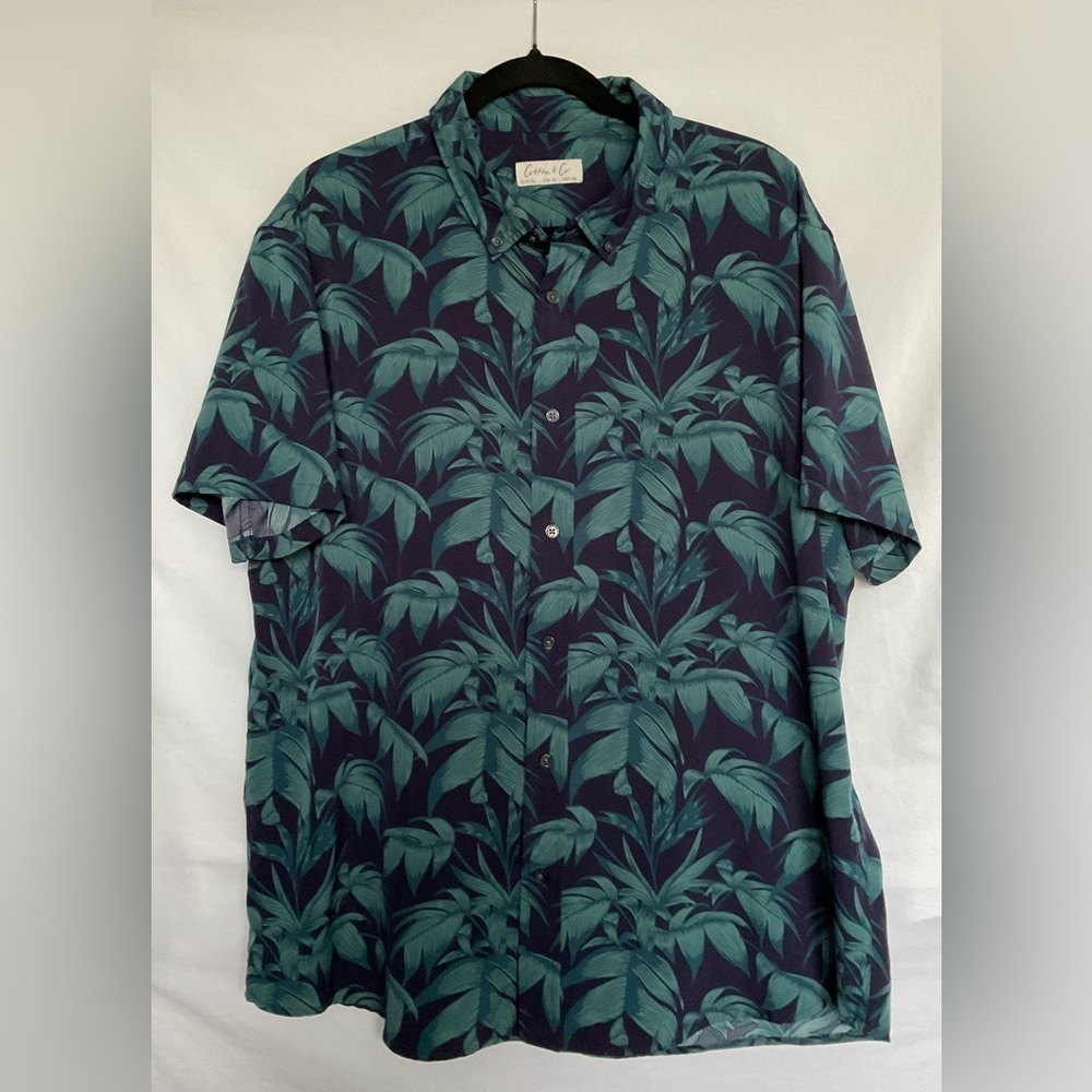 Green and Blue Casual Button Down Shirt with Leaf Pattern
